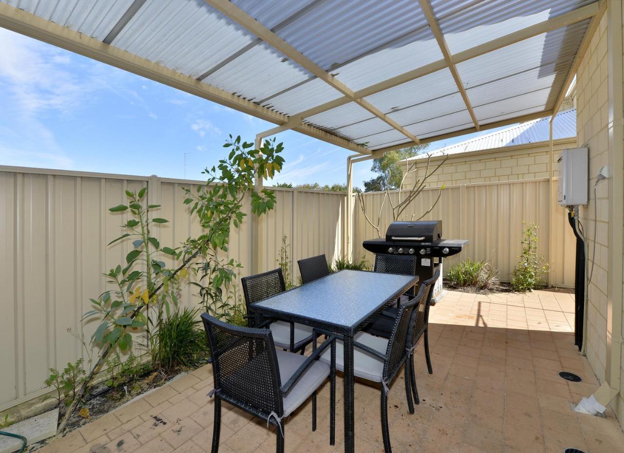 Serenity On The Terrace Aparthotel Mandurah Buitenkant foto